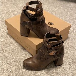 Free bird booties